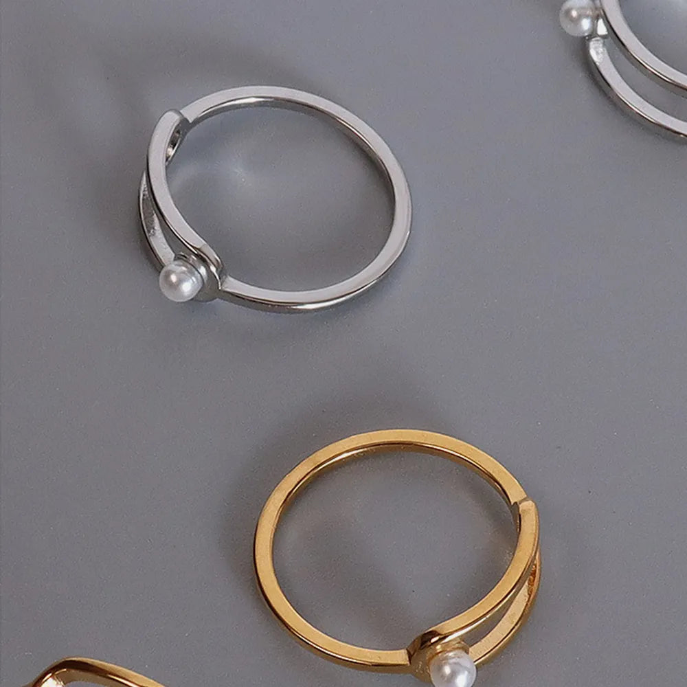 Geometric Circular Pearl Ring Titanium Steel PVD Vacuum Gold Plating Non fading Simple and Versatile Handpiece